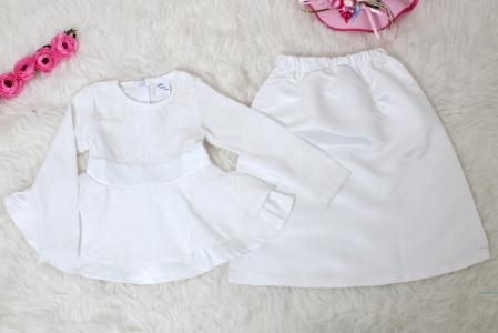 St Mahesa kids putih